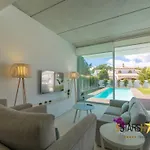 Seaside Villa With Swimming Pool