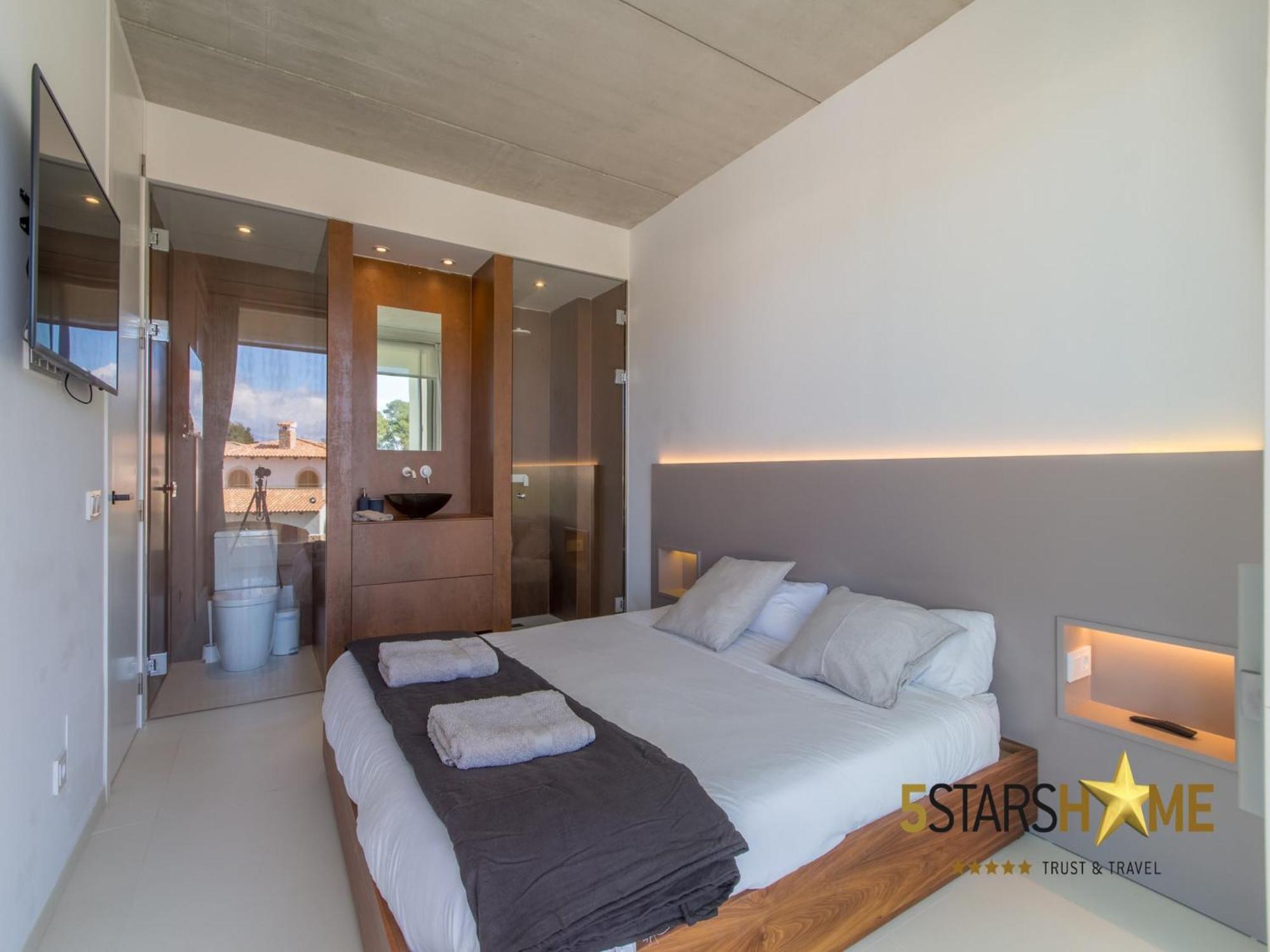 Villa Seaside With Swimming Pool *