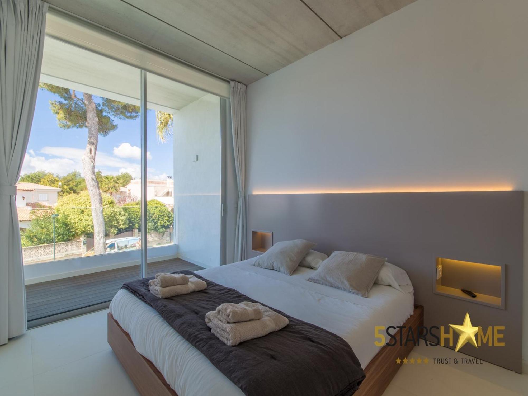 Seaside With Swimming Pool Villa *