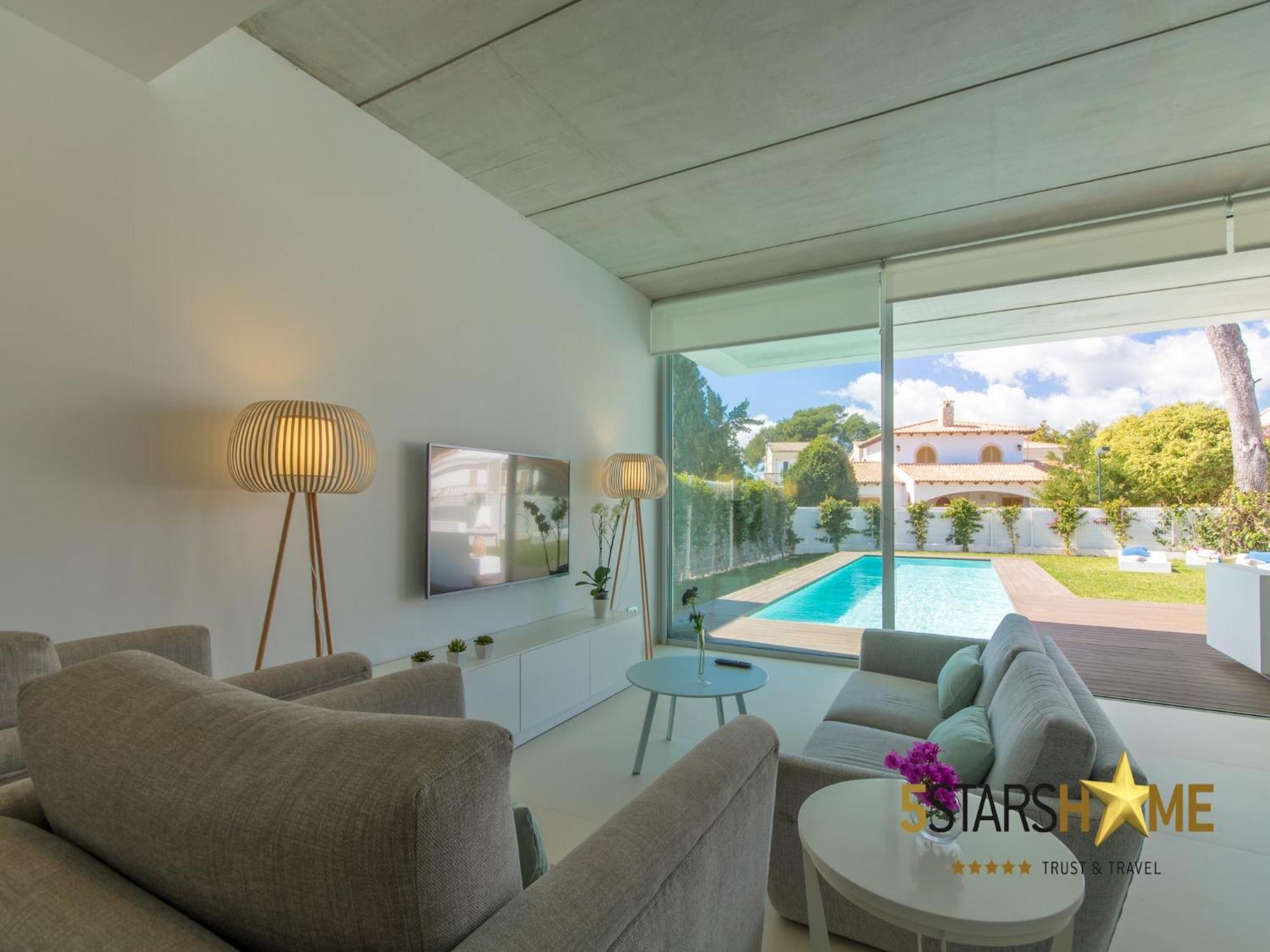 Seaside With Swimming Pool * Playa de Muro (Mallorca)