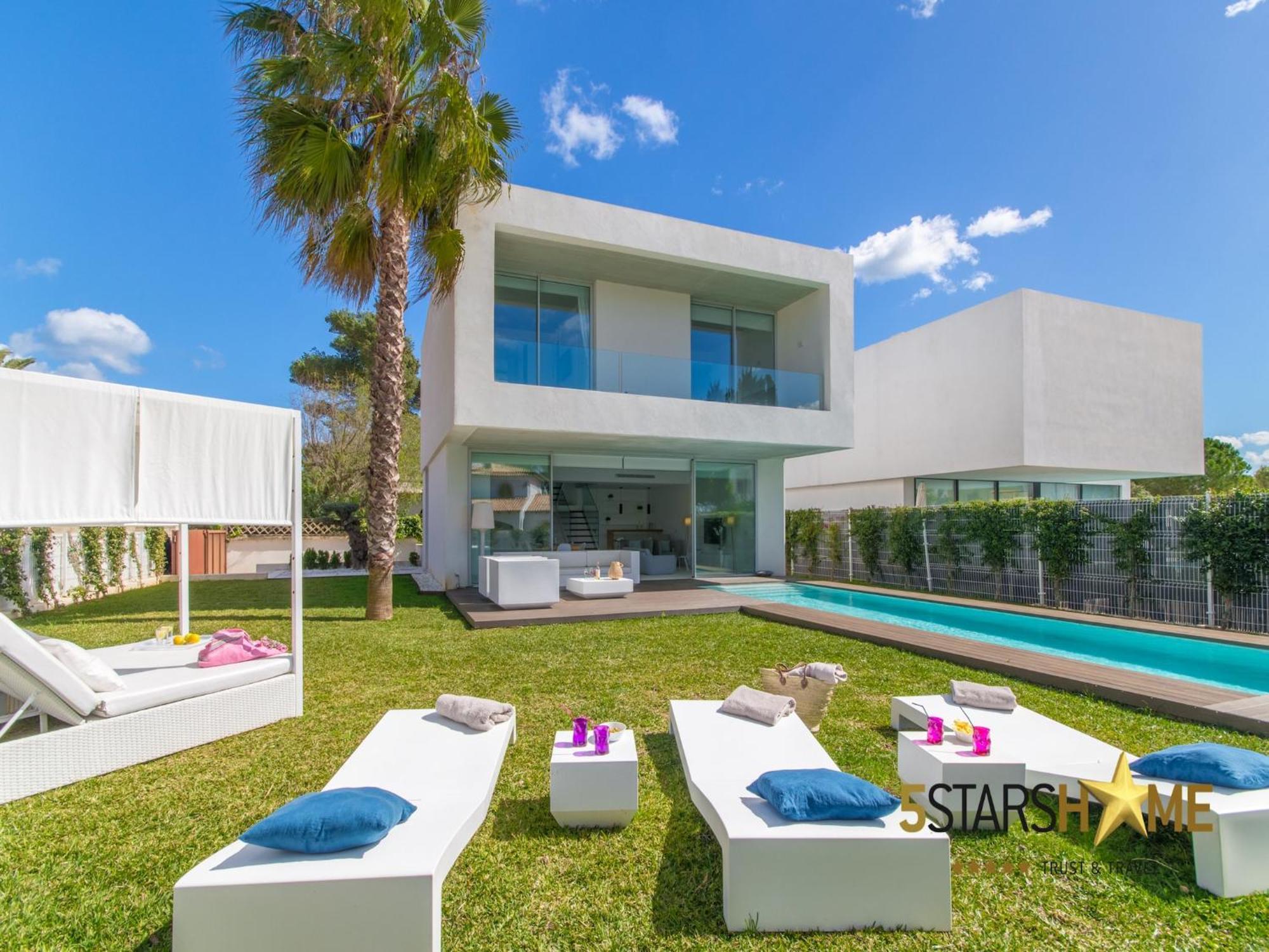 Seaside With Swimming Pool Villa *