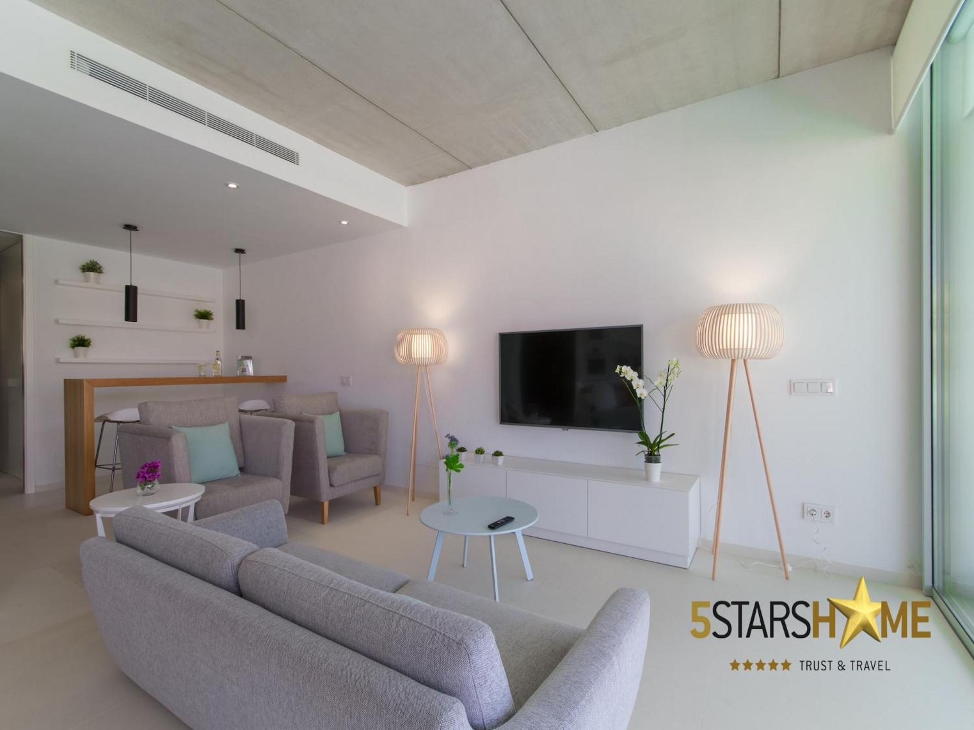 Seaside With Swimming Pool Villa *